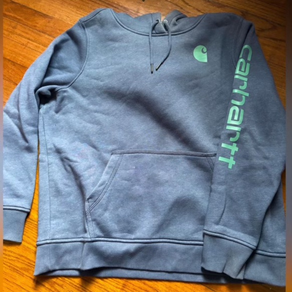 Women’s Carhartt hoodie